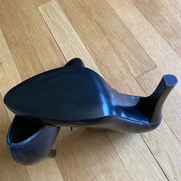 Black Ralph Lauren leather, heeled ankle boots, size 8M. New, without box. - Picture 3 of 3